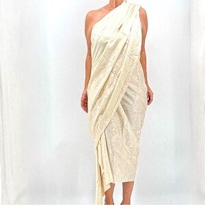 Valentino 100% Pure Silk Embossed Signature Logo Floral Print Fabric 3.44 Yards